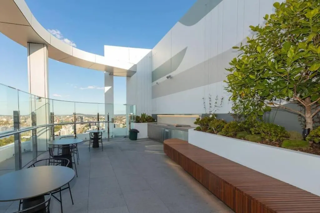 Modern Style River View 2 Bedroom Apartment With Parking ブリスベン オーストラリア